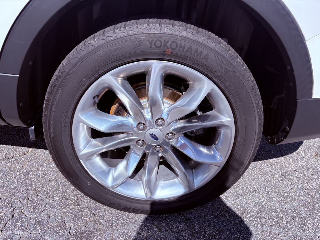 2012 Ford Explorer Image 18