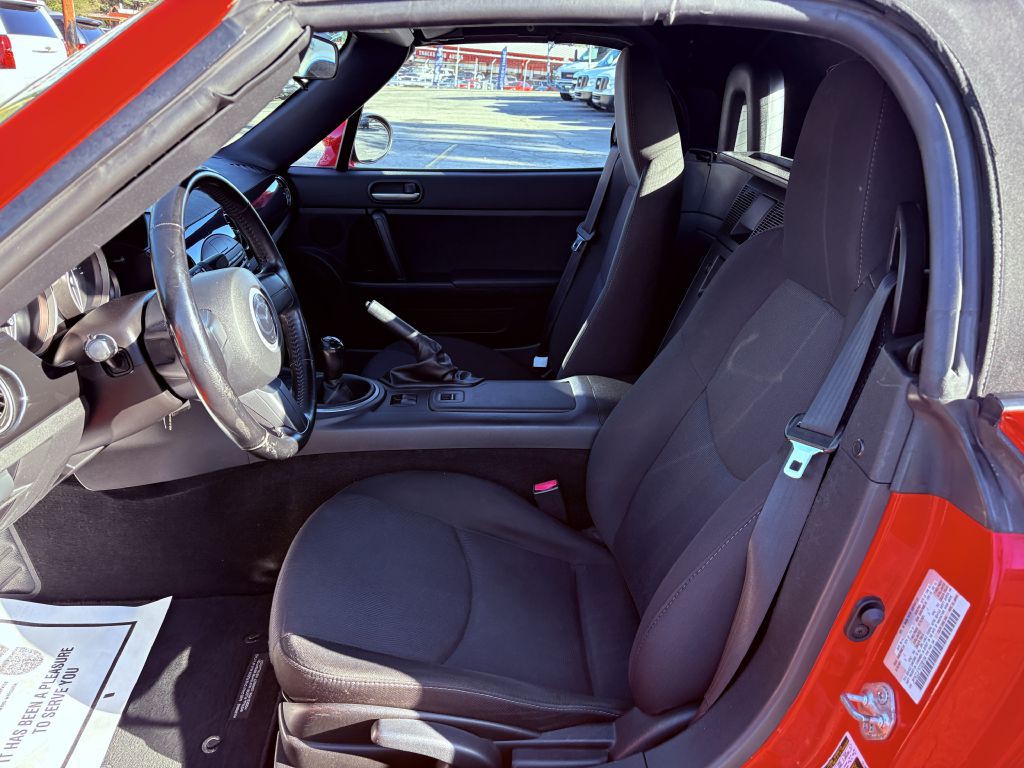 2015 Mazda MX-5 Miata Image 12