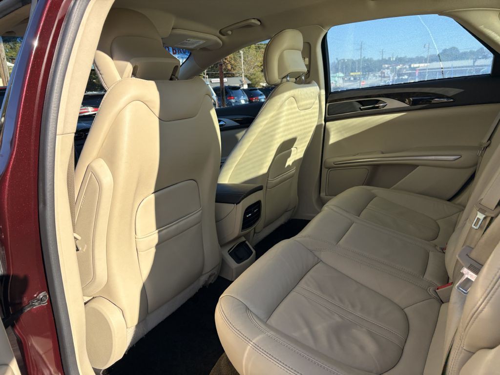 2013 Lincoln MKZ Image 13