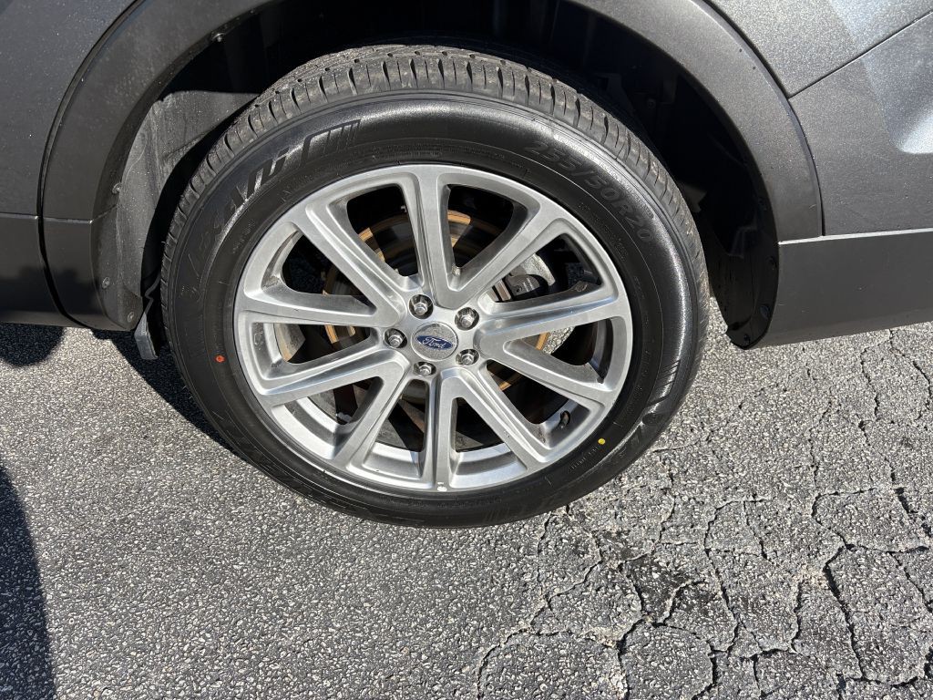 2016 Ford Explorer Image 17