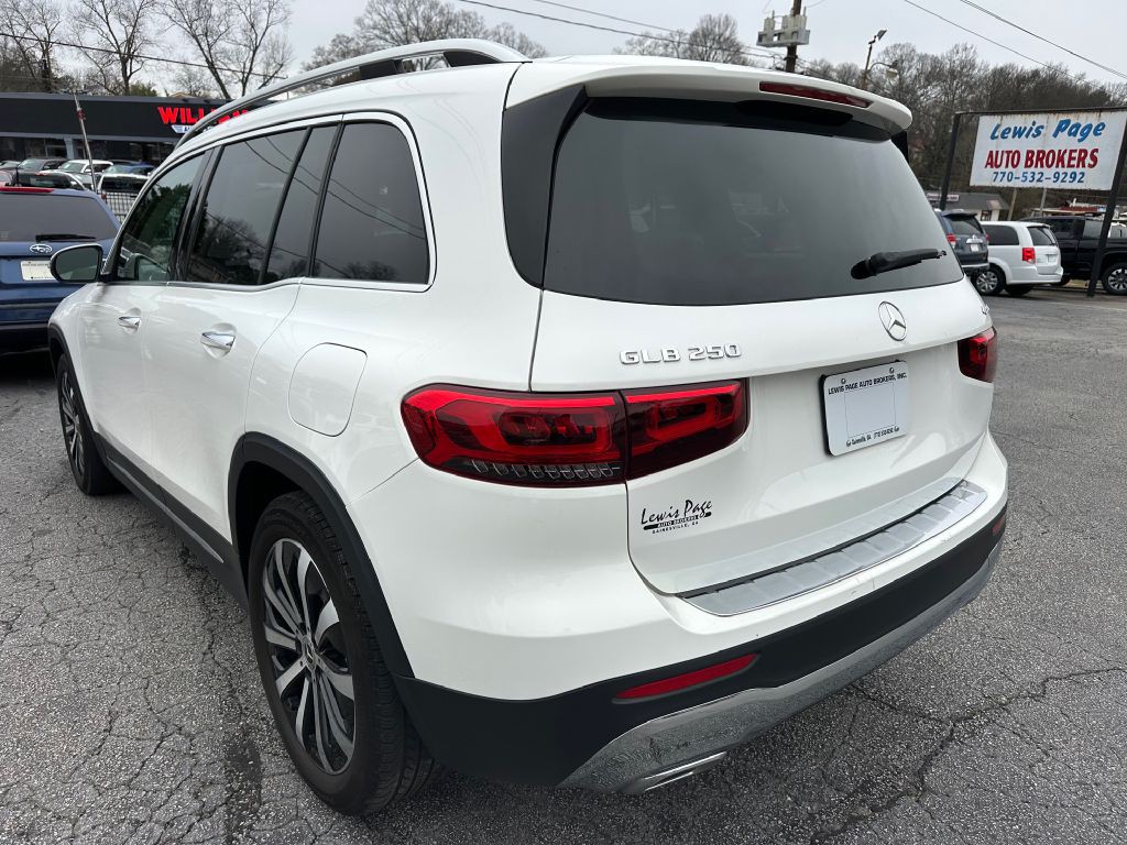 2022 Mercedes-Benz GLB Image 3