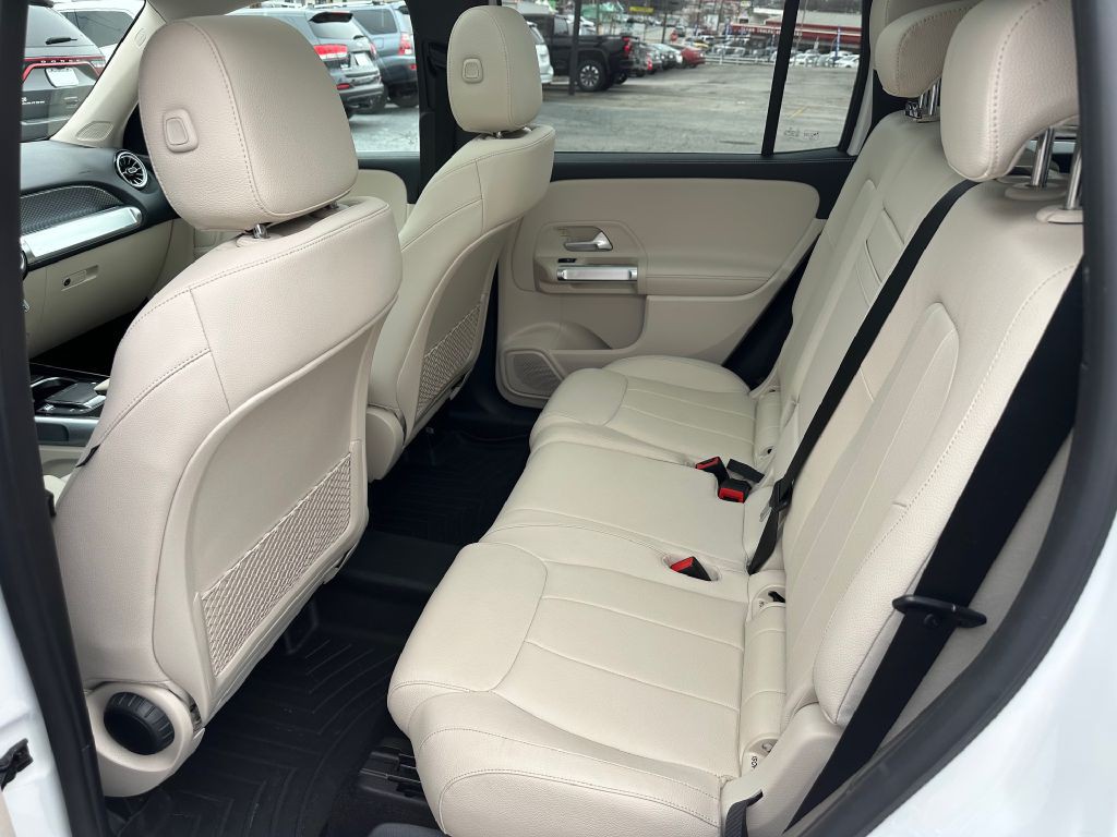 2022 Mercedes-Benz GLB Image 14