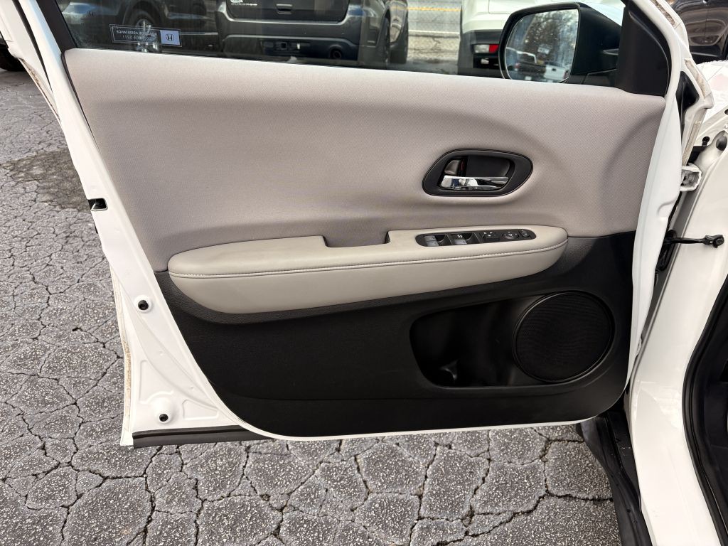 2017 Honda HR-V Image 10