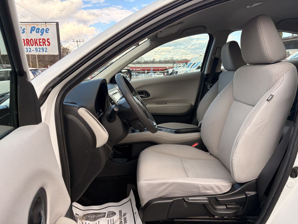 2017 Honda HR-V Image 11