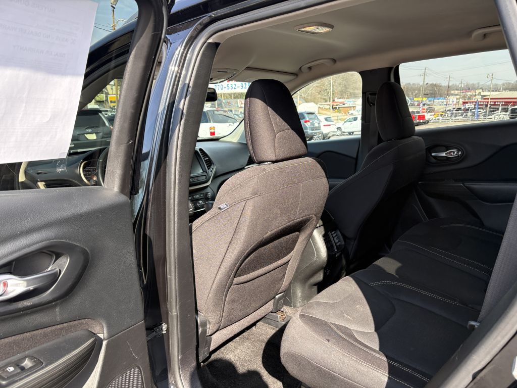 2016 Jeep Cherokee Image 14
