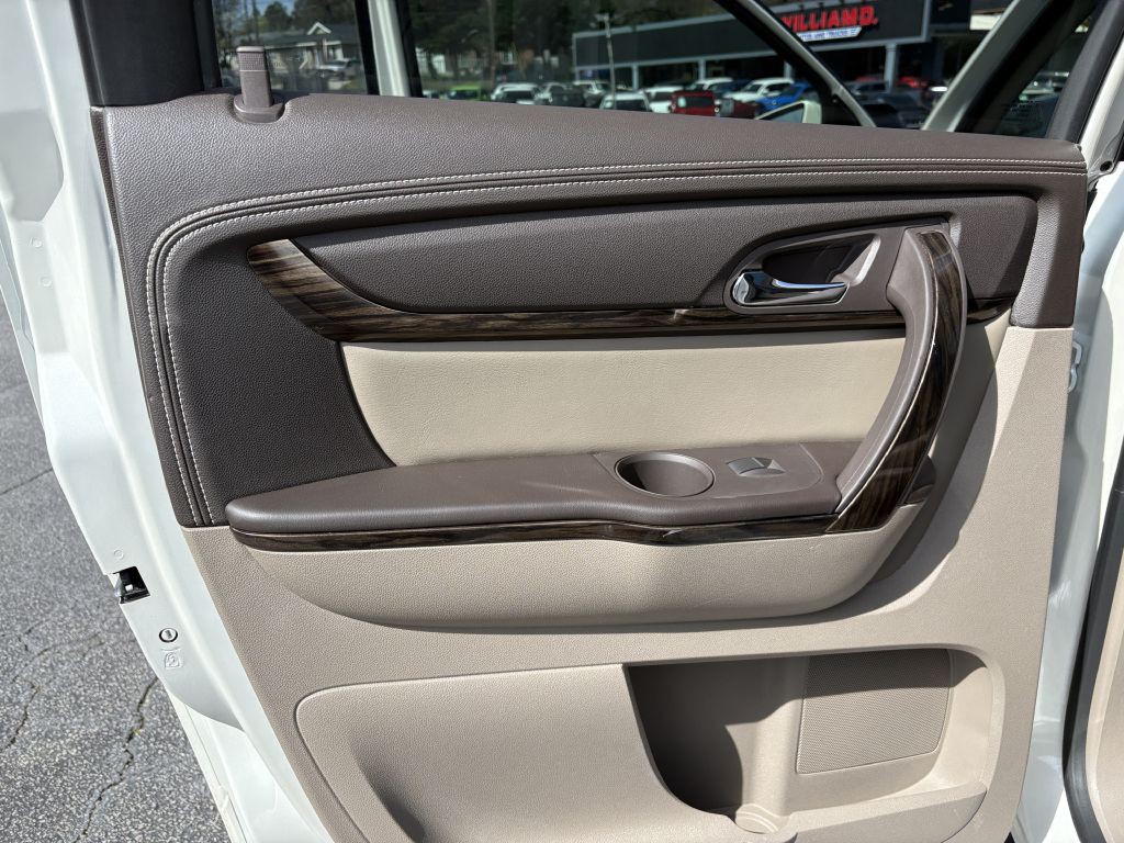 2015 GMC Acadia Image 13