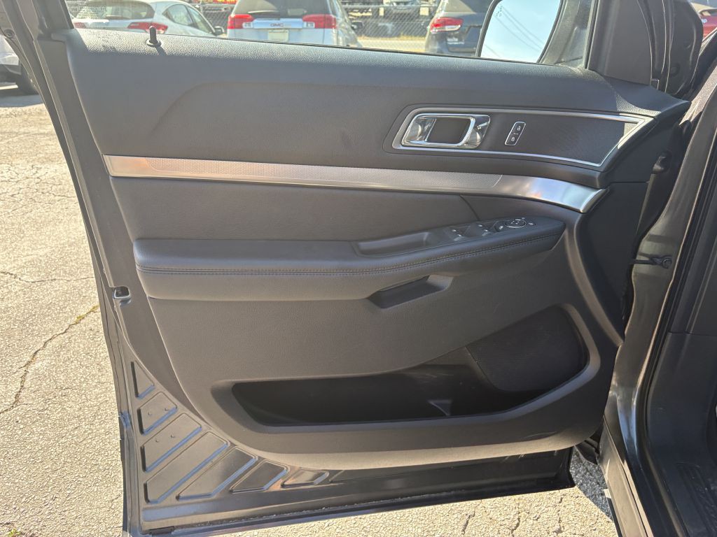 2019 Ford Explorer Image 9