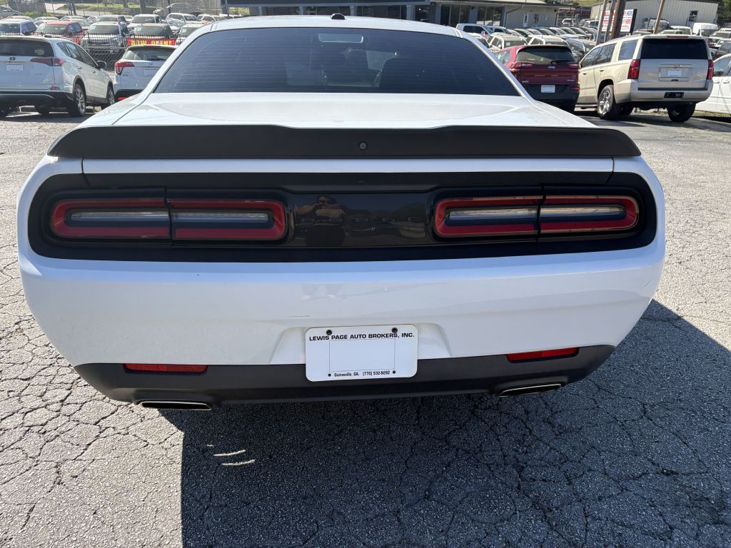 2020 Dodge Challenger Image 4