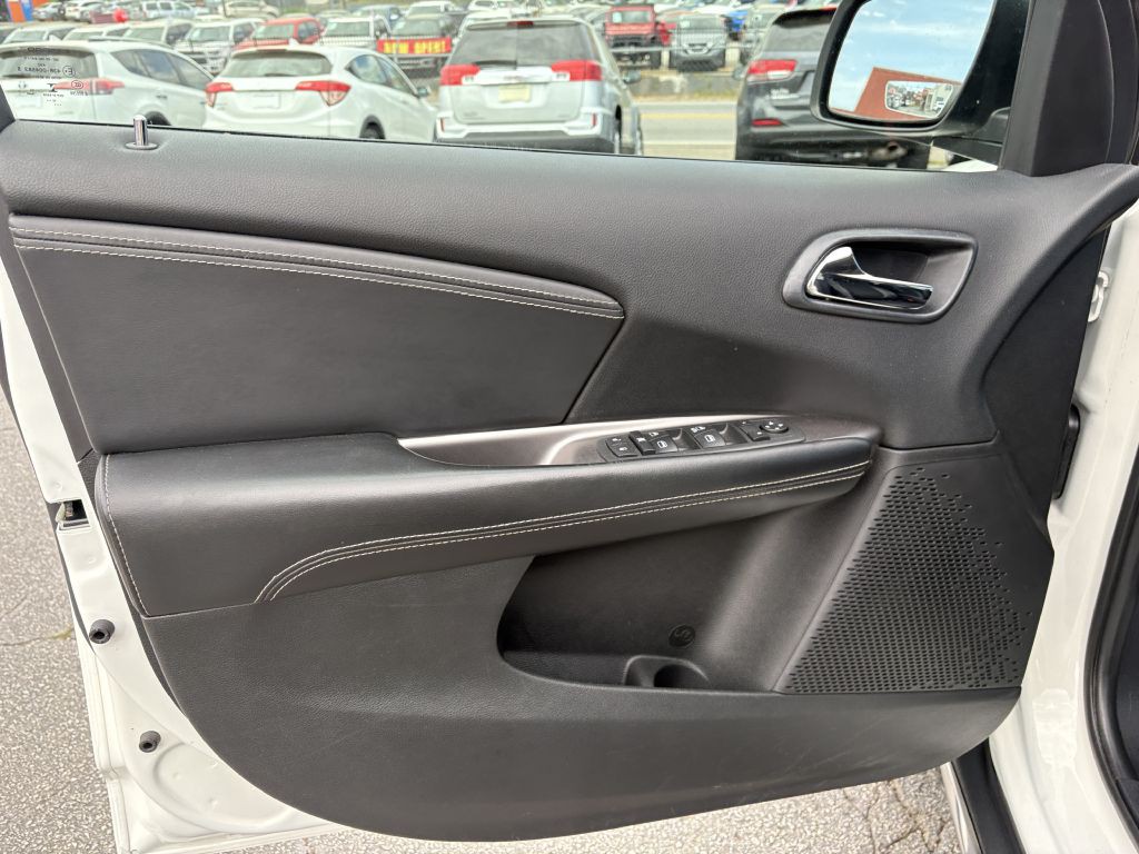 2016 Dodge Journey Image 9