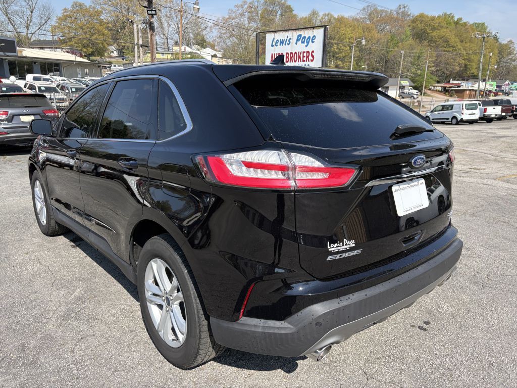 2019 Ford Edge Image 3