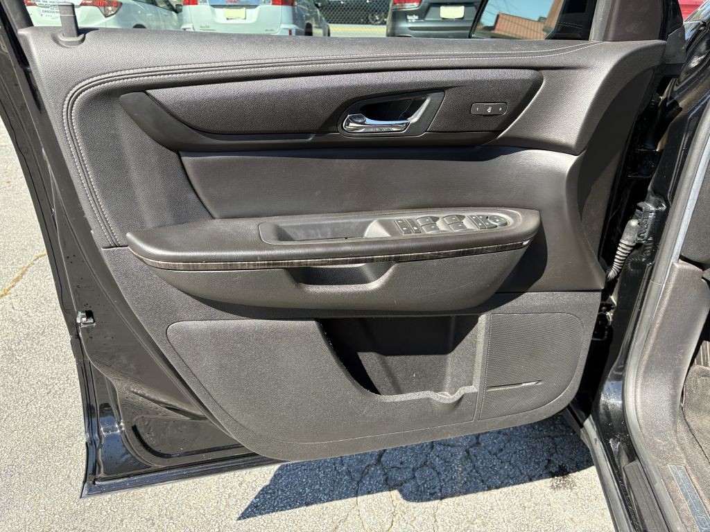 2017 GMC Acadia Image 10