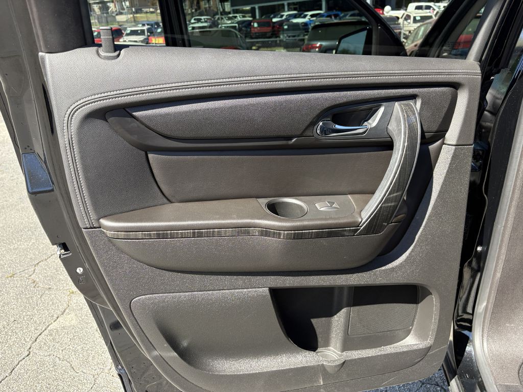 2017 GMC Acadia Image 13