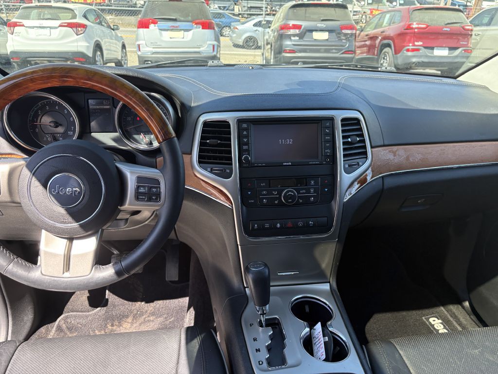 2013 Jeep Grand Cherokee Image 12