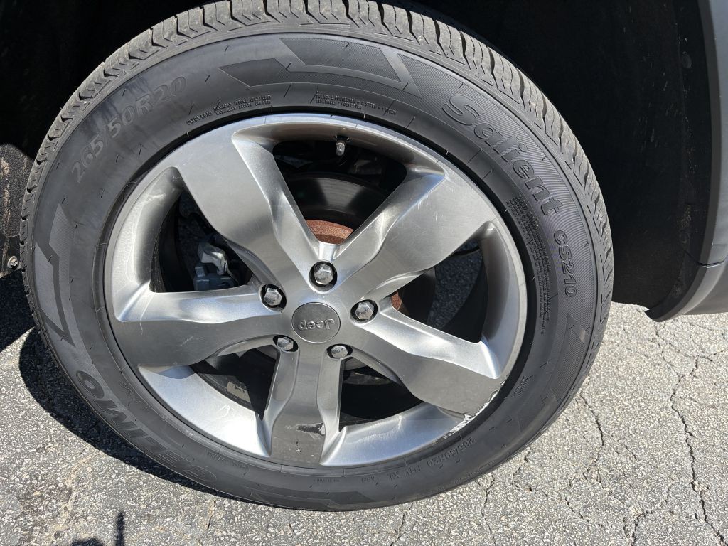 2013 Jeep Grand Cherokee Image 16