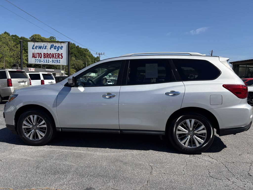 2020 Nissan Pathfinder Image 2