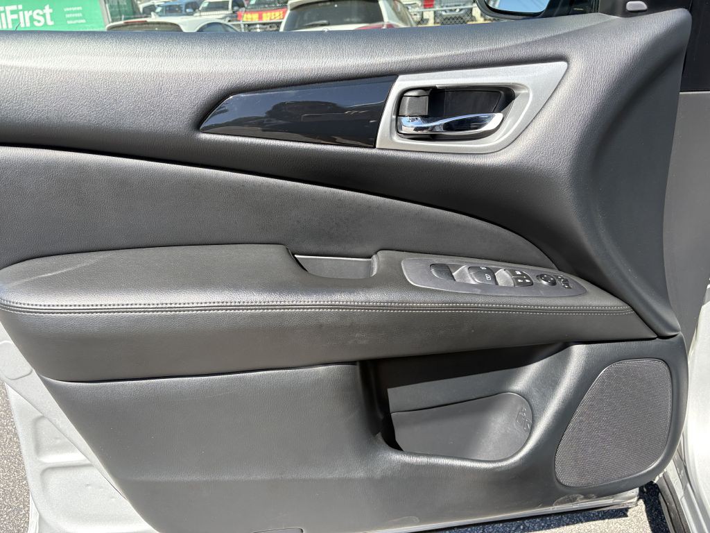 2020 Nissan Pathfinder Image 10