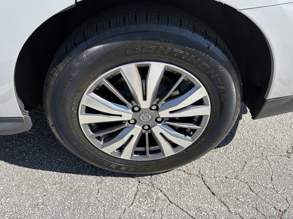 2020 Nissan Pathfinder Image 17