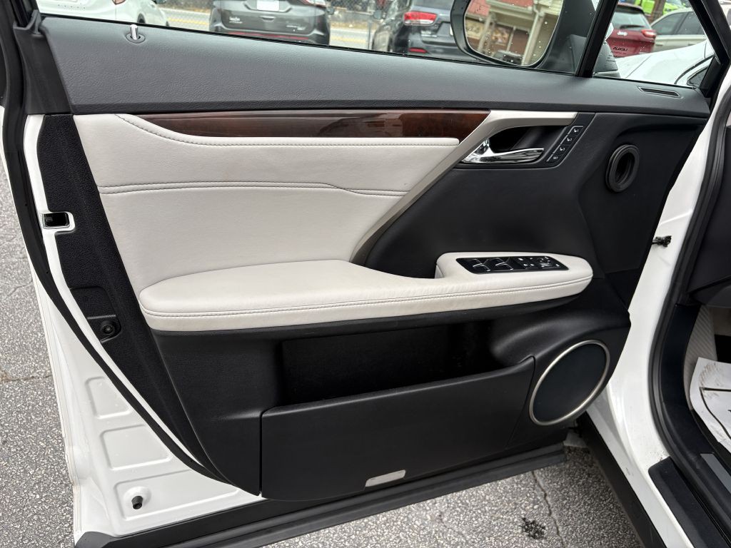 2016 Lexus RX Image 10