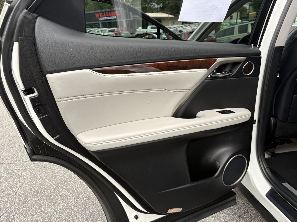 2016 Lexus RX Image 13
