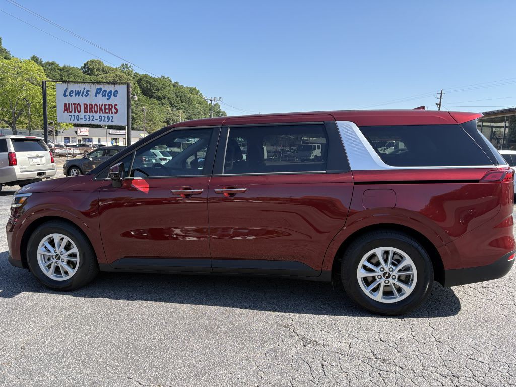 2024 Kia Carnival Image 2