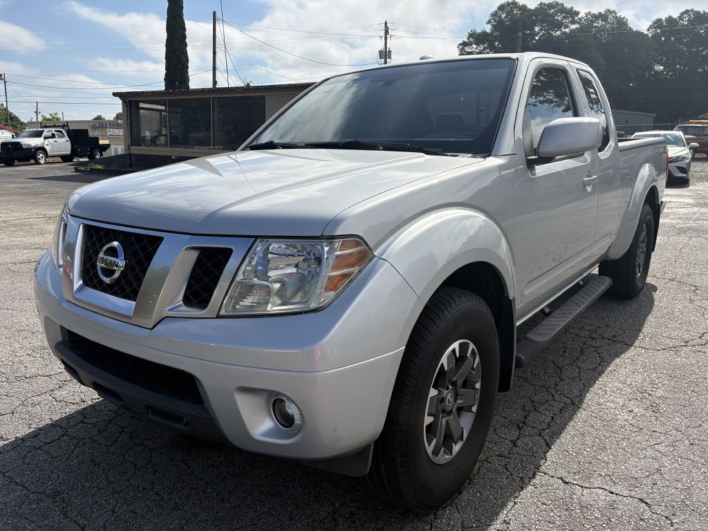 2015 Nissan Frontier Image 1
