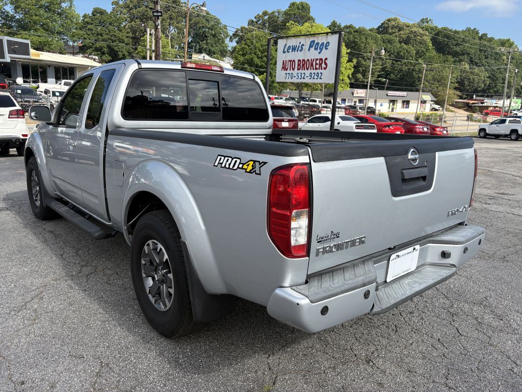 2015 Nissan Frontier Image 3
