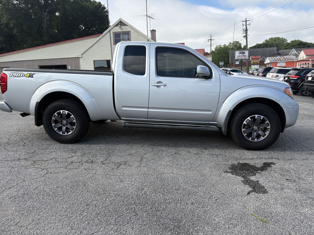 2015 Nissan Frontier Image 7
