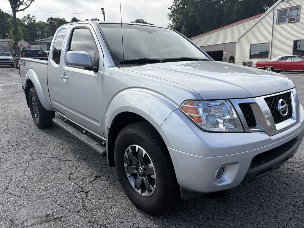 2015 Nissan Frontier Image 8