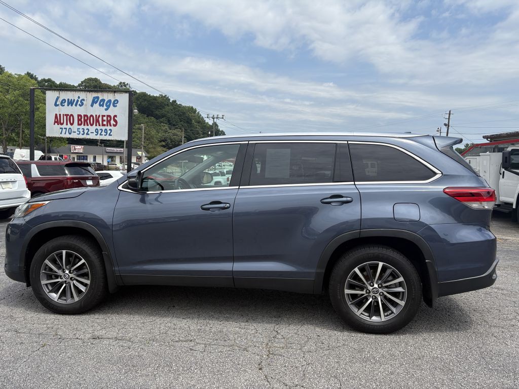 2019 Toyota Highlander Image 2