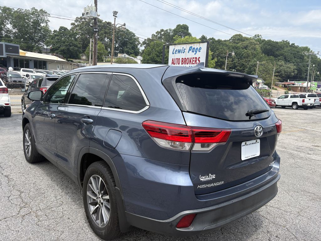 2019 Toyota Highlander Image 3