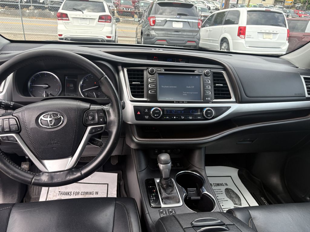 2019 Toyota Highlander Image 10