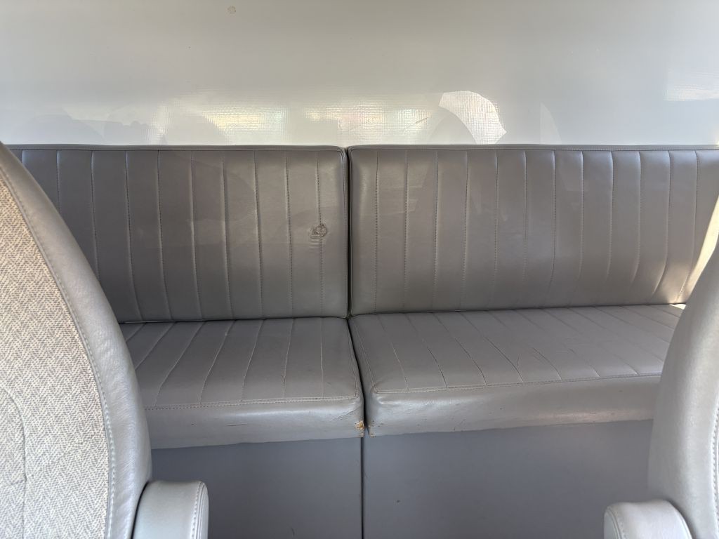 2013 Chevrolet Express Image 14