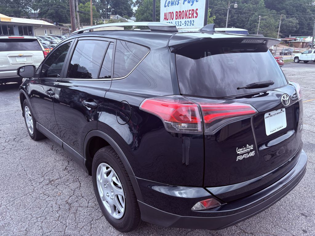 2018 Toyota Rav4 Image 3