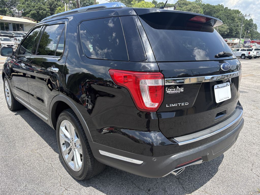 2018 Ford Explorer Image 2