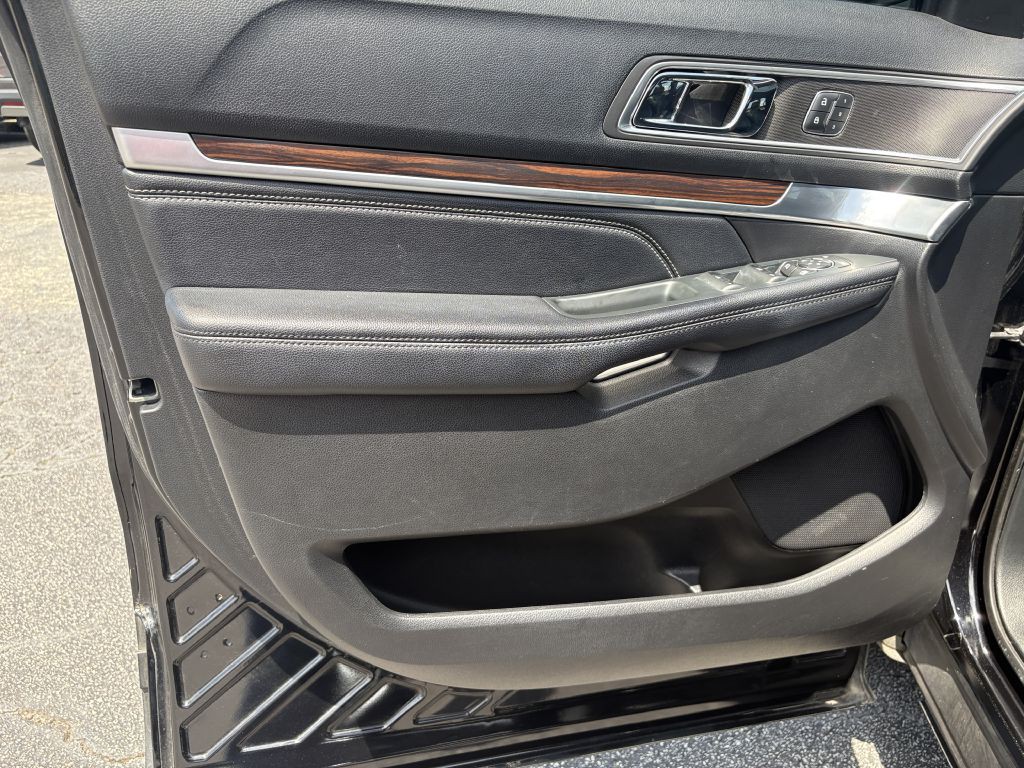 2018 Ford Explorer Image 10
