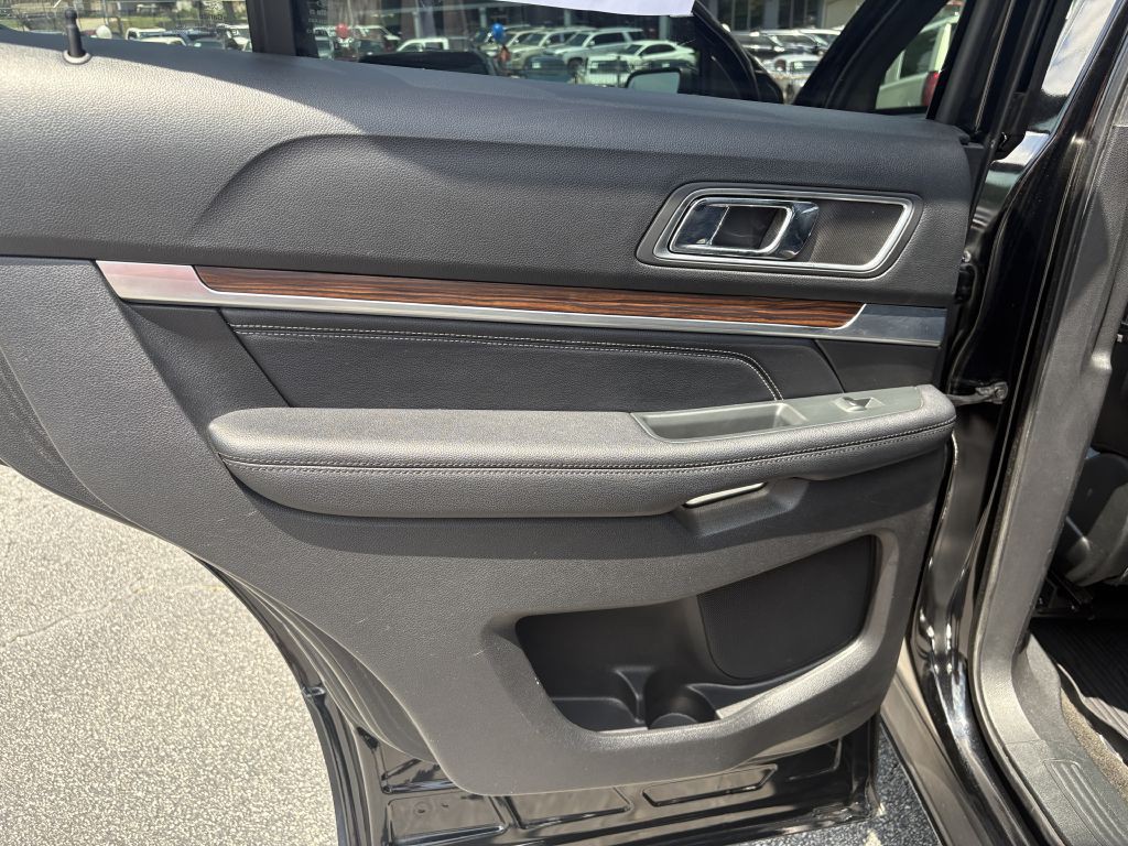 2018 Ford Explorer Image 12