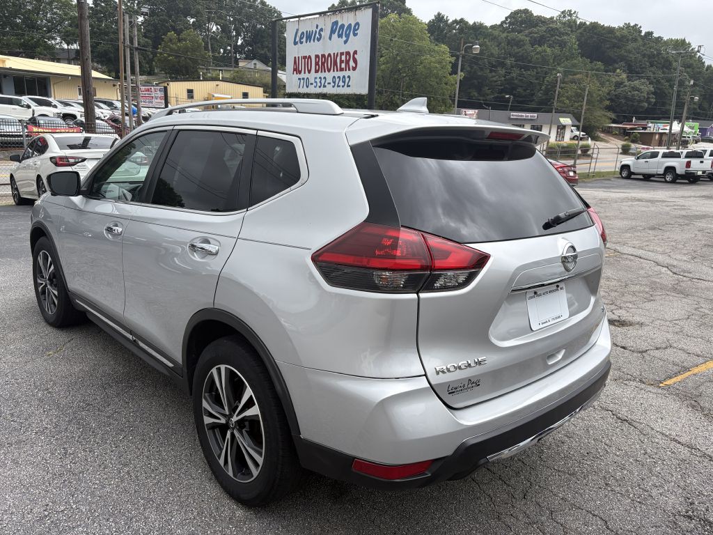 2018 Nissan Rogue Image 2