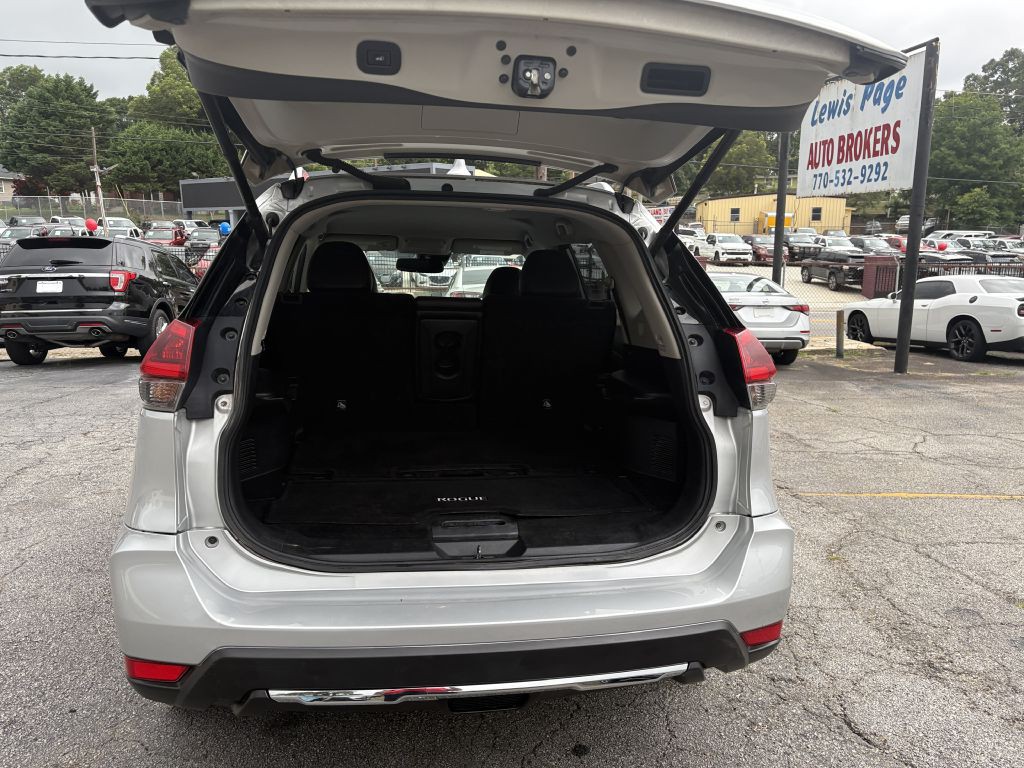 2018 Nissan Rogue Image 4