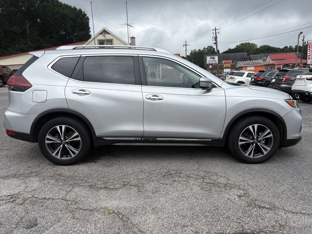 2018 Nissan Rogue Image 6