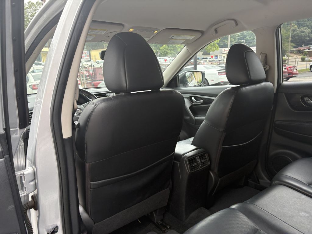 2018 Nissan Rogue Image 14