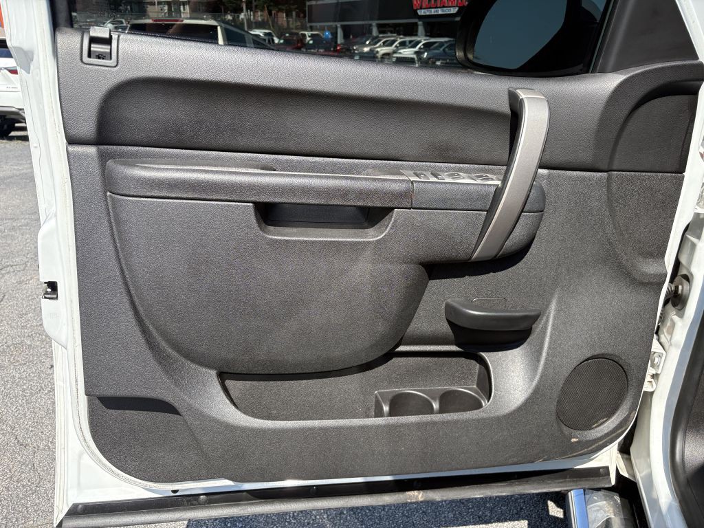 2011 Chevrolet Silverado 1500 Image 10