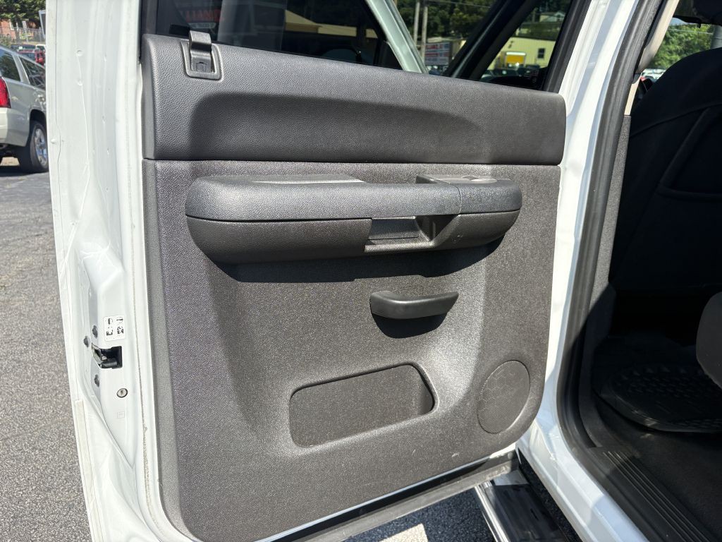 2011 Chevrolet Silverado 1500 Image 13