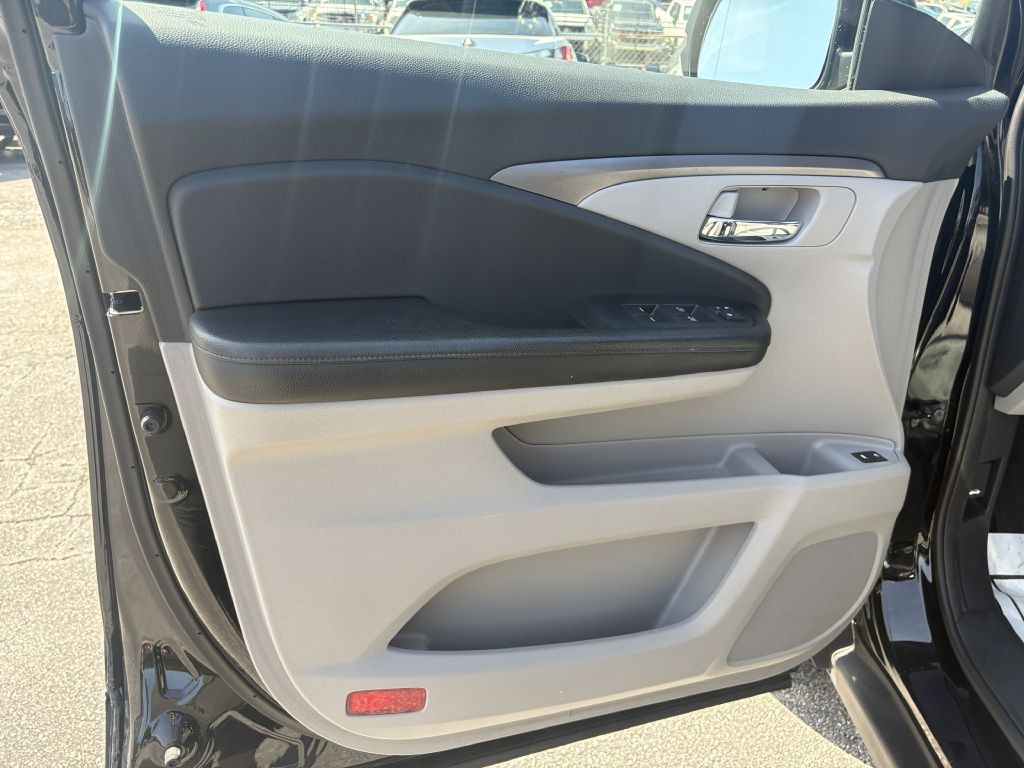 2016 Honda Pilot Image 11