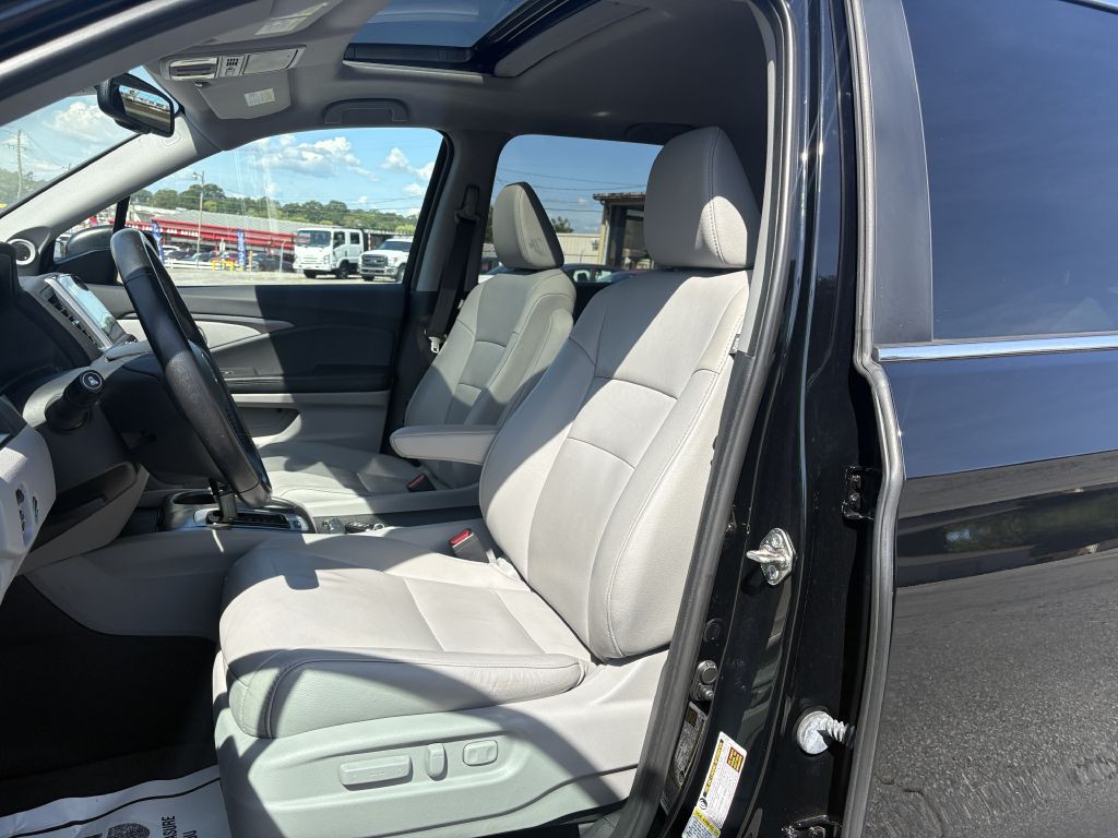 2016 Honda Pilot Image 12