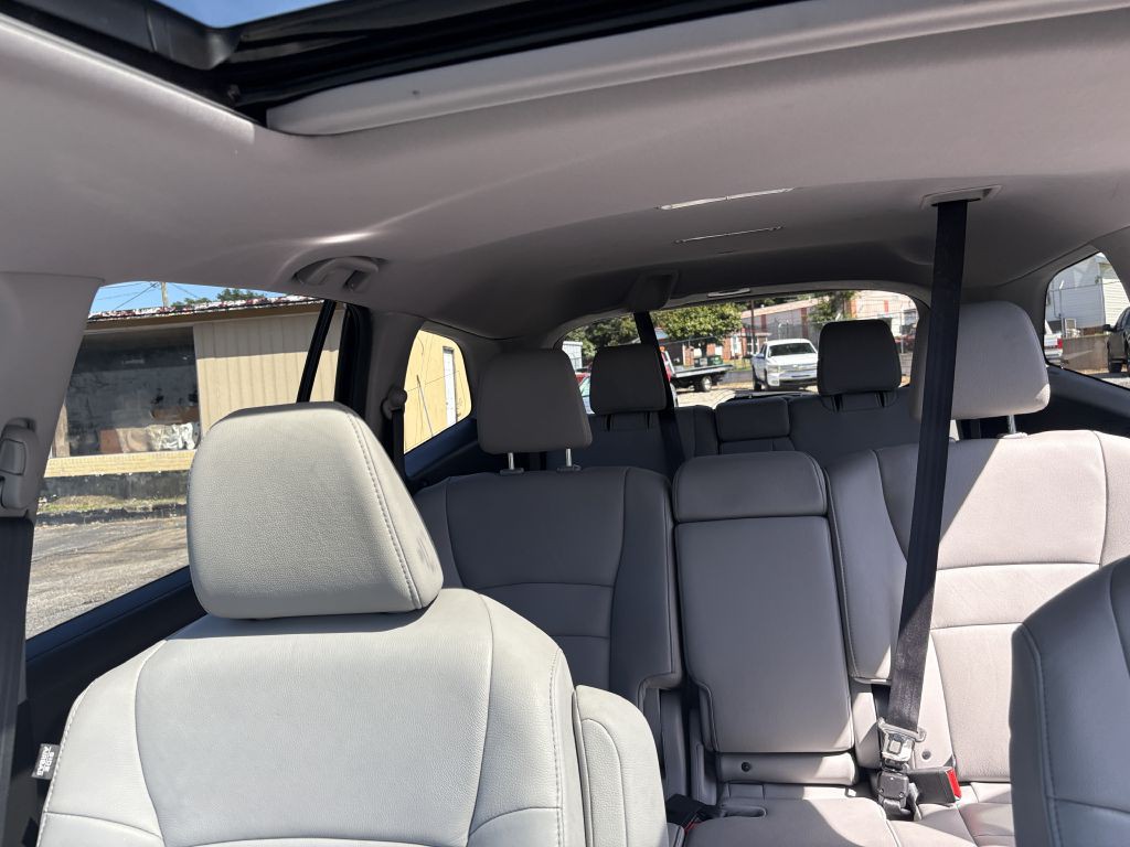2016 Honda Pilot Image 17