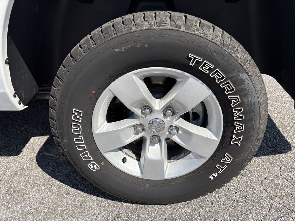 2019 RAM 1500 Image 16