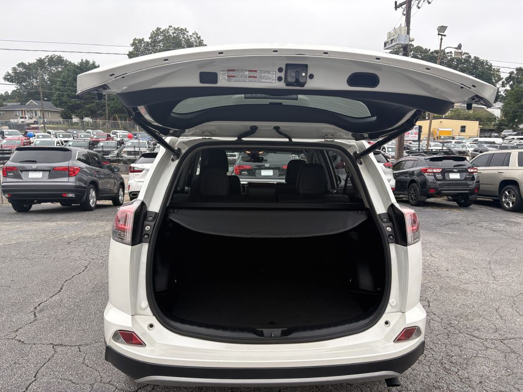 2018 Toyota Rav4 Image 4