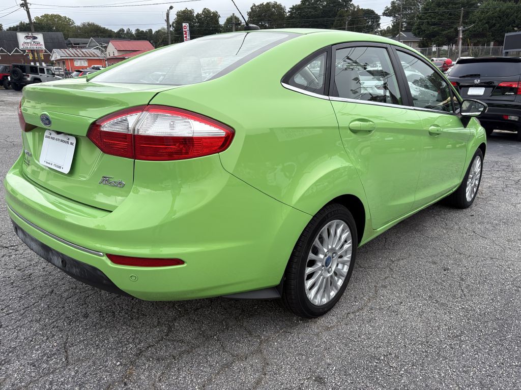 2014 Ford Fiesta Image 5