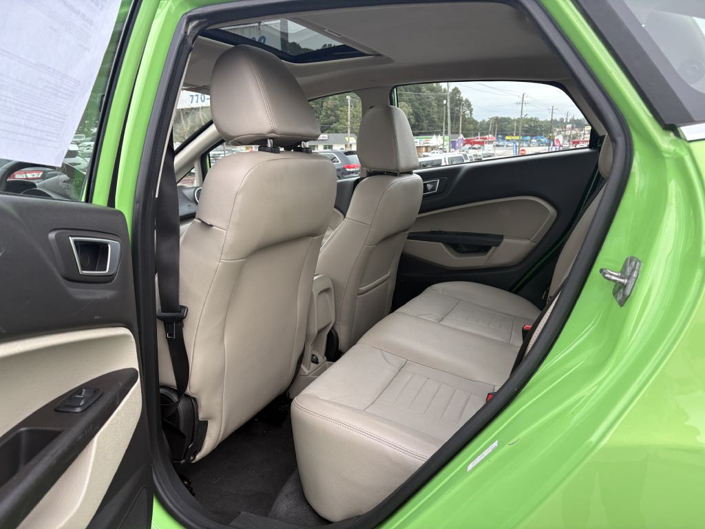 2014 Ford Fiesta Image 14