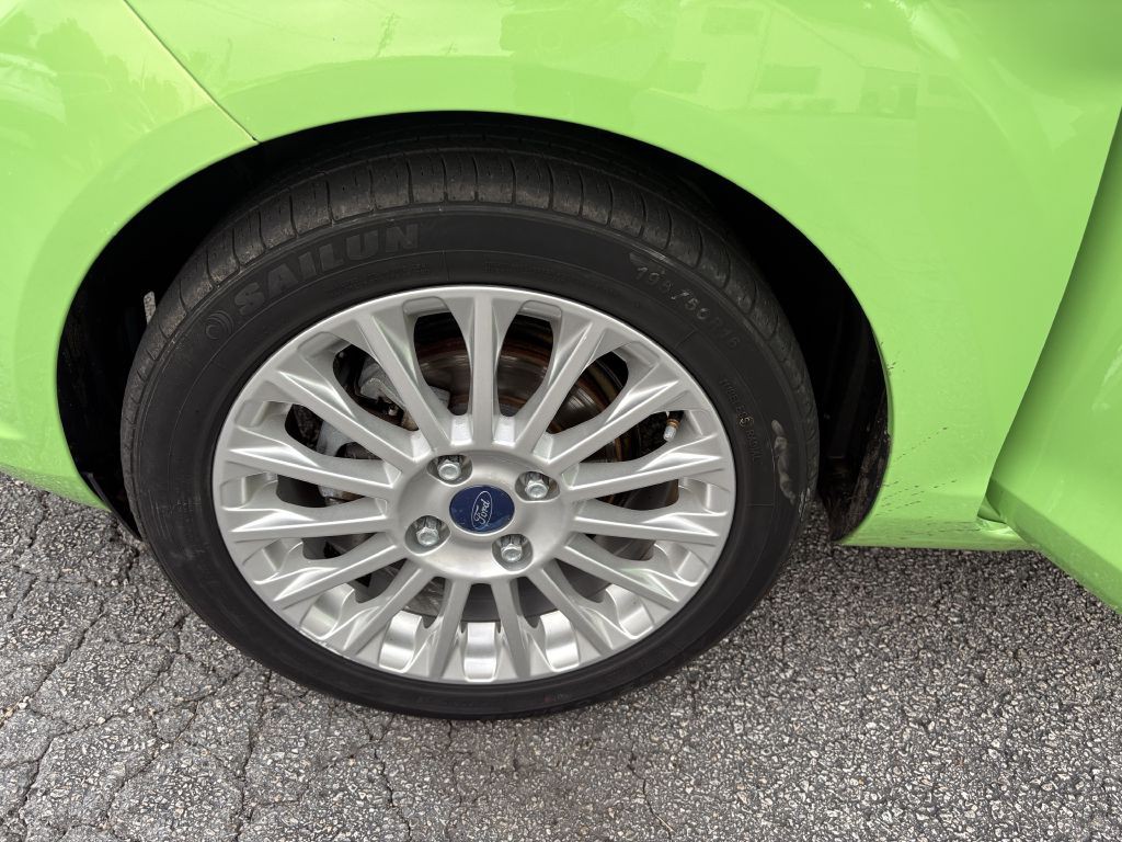 2014 Ford Fiesta Image 17